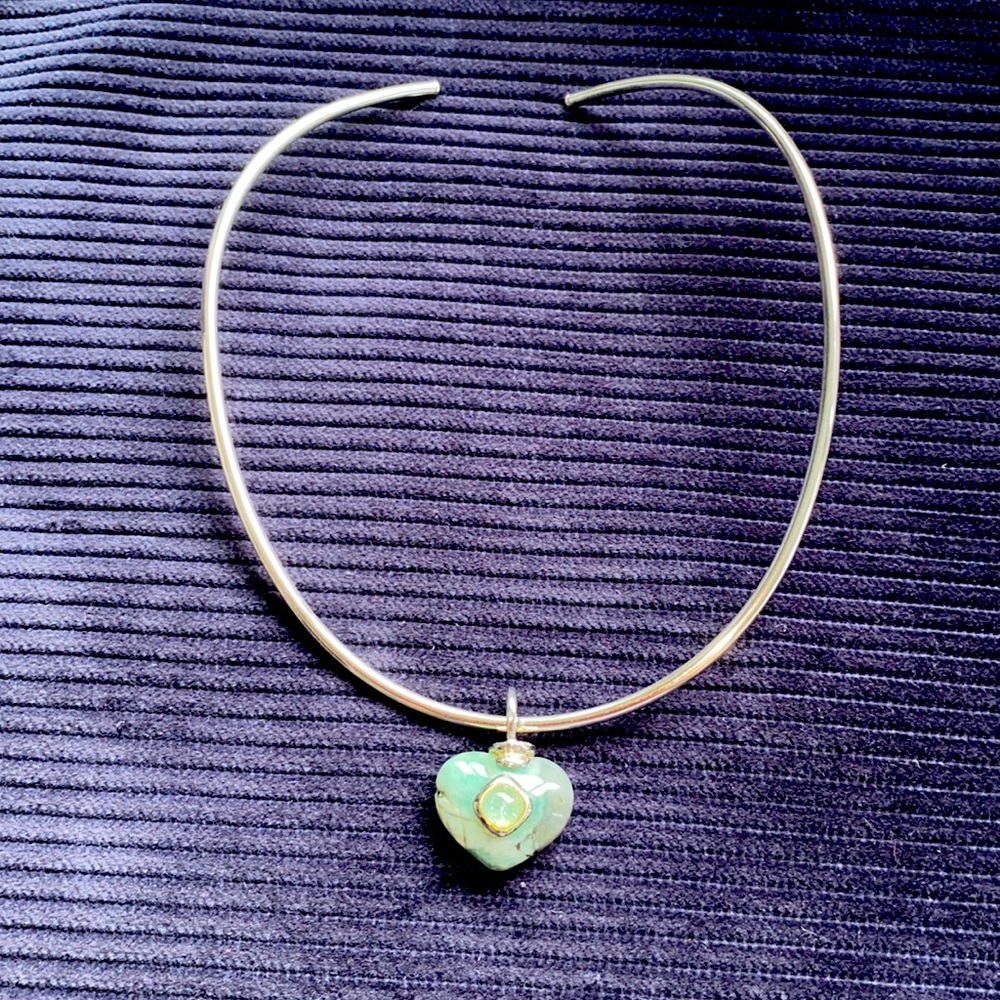 Gorgeous silver infinity necklace & pendant